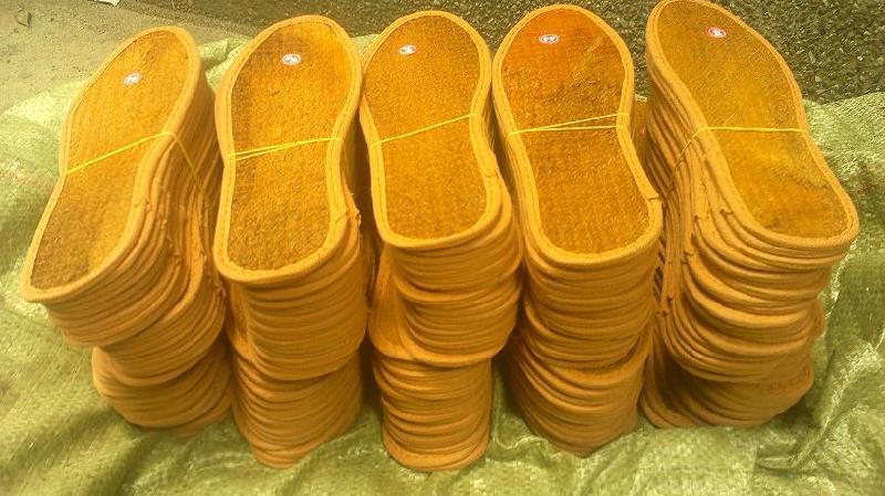 江湖新奇特暴利产品棕鞋垫货源供应