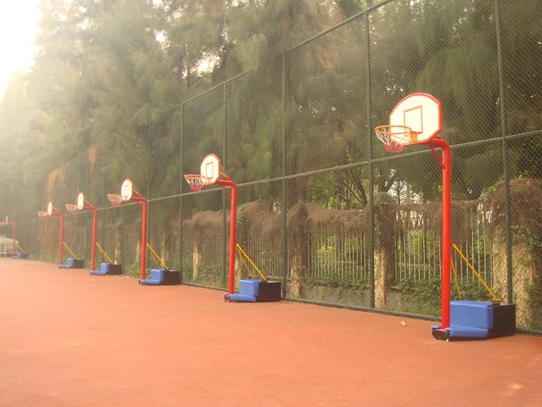 深圳标准篮球架供货网球场图片设计