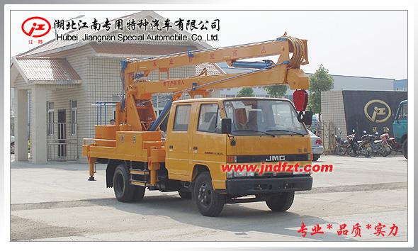 达川地区宣汉县垂直桅杆式江铃14米高空作业车,手动升降平台车