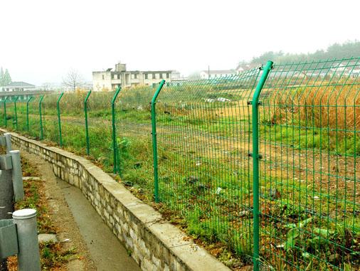 工地护栏网 1.8米高浸塑绿色圈地养殖围网 双边护栏网
