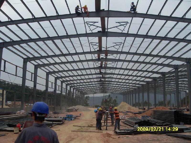 供应青岛开发区钢结构厂房檩条板房