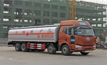 辽宁最畅销的油罐车生产基地供应辽宁最畅销的油罐车生产基地，13093270787