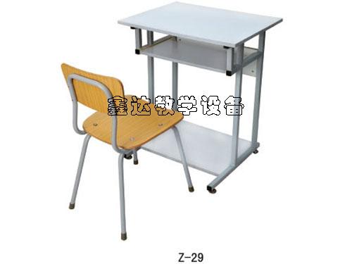 供应用于的北京优质低价学生课桌椅，实惠课桌椅厂家批发