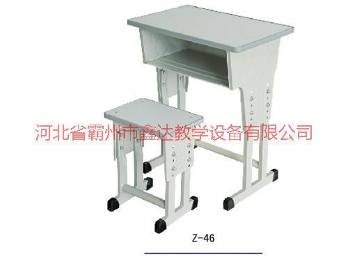 供应北京学生方管课桌椅优质课桌椅