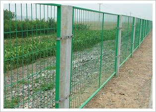 供应高速公路护栏网防护栏护栏板