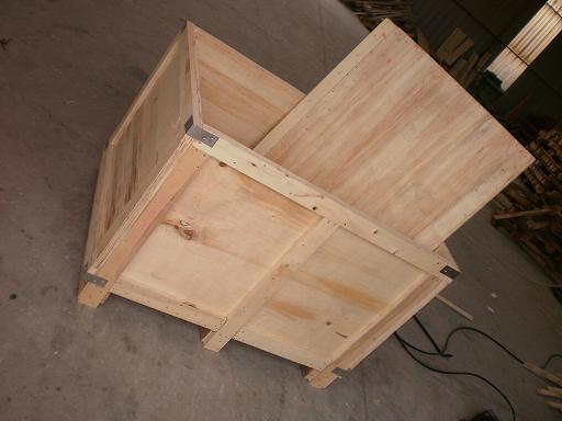 供应模具包装箱木质包装箱进出口包装箱图片