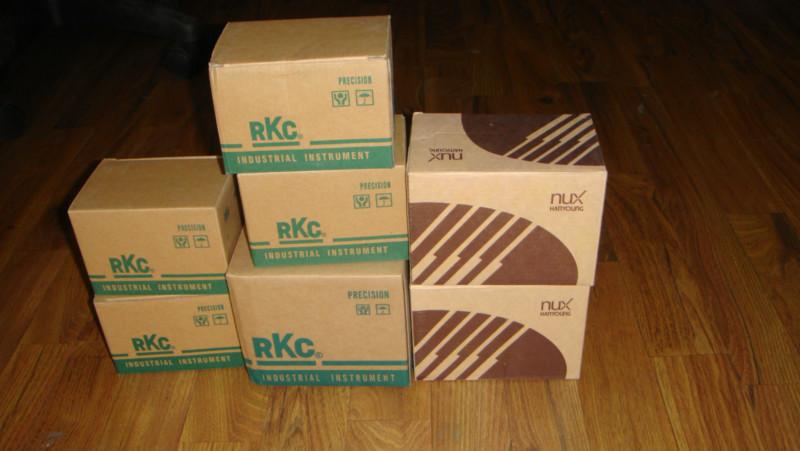 供应日本理化RKC温度控制器