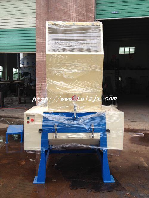 供应PVC/PE/PP/PC/PE高质量塑料粉碎机厂家PE塑料粉