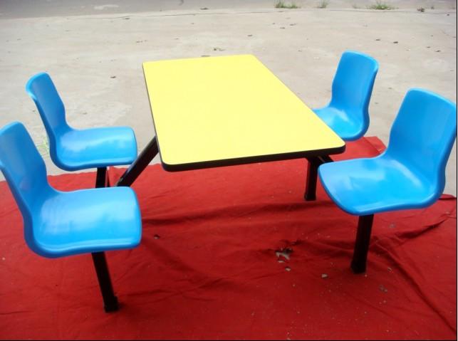 供应玻璃钢靠背4人连体餐桌椅