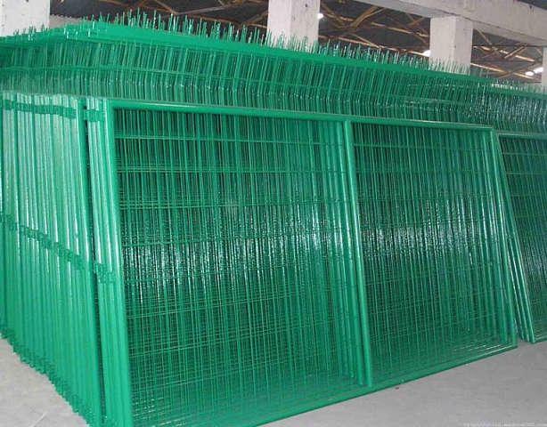 浸塑铁丝网-铁丝焊接网-焊接铁丝网生产商浸塑铁丝网铁丝网铁丝焊接网