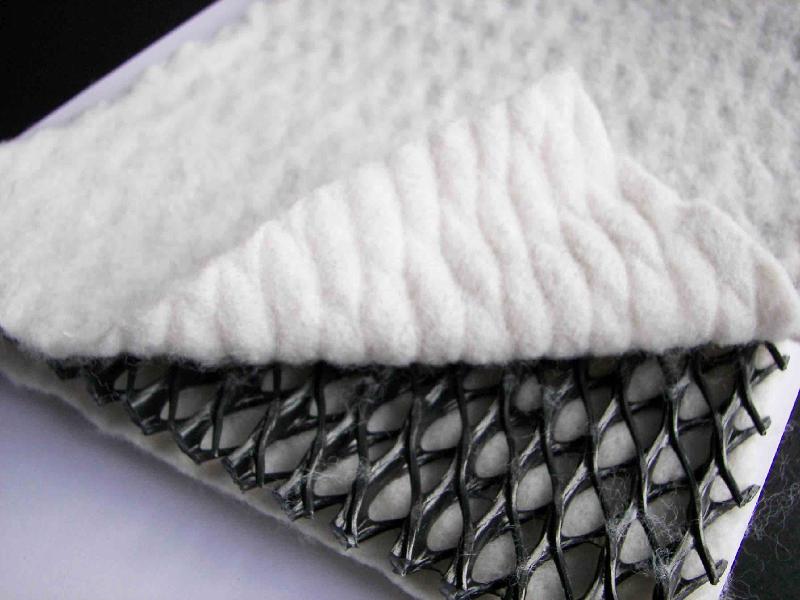 供应山西覆膜防水毯价格,常德防水毯价格是一种新型土工合成材料