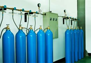 中央供氧氧气流量计脱落：中央供氧系统，负压抽吸系统使用什么管道？