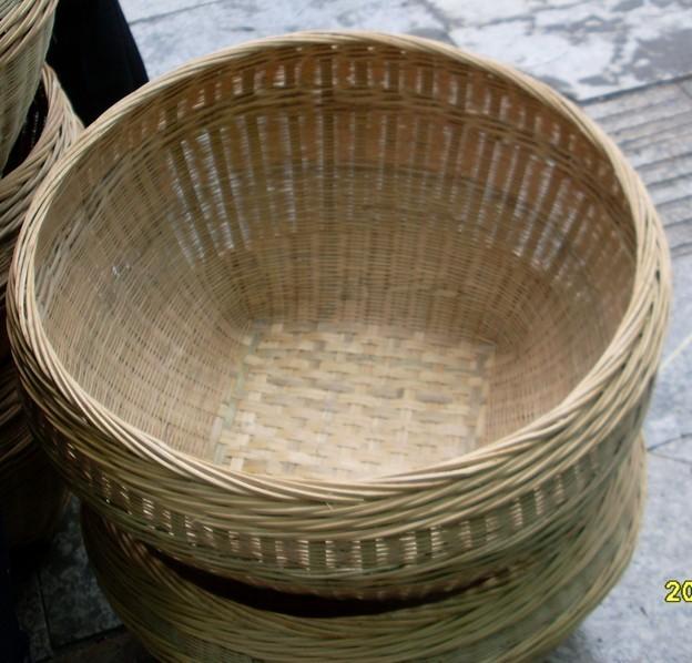 供应箩筐，竹篓，竹篮，竹编织品等图片