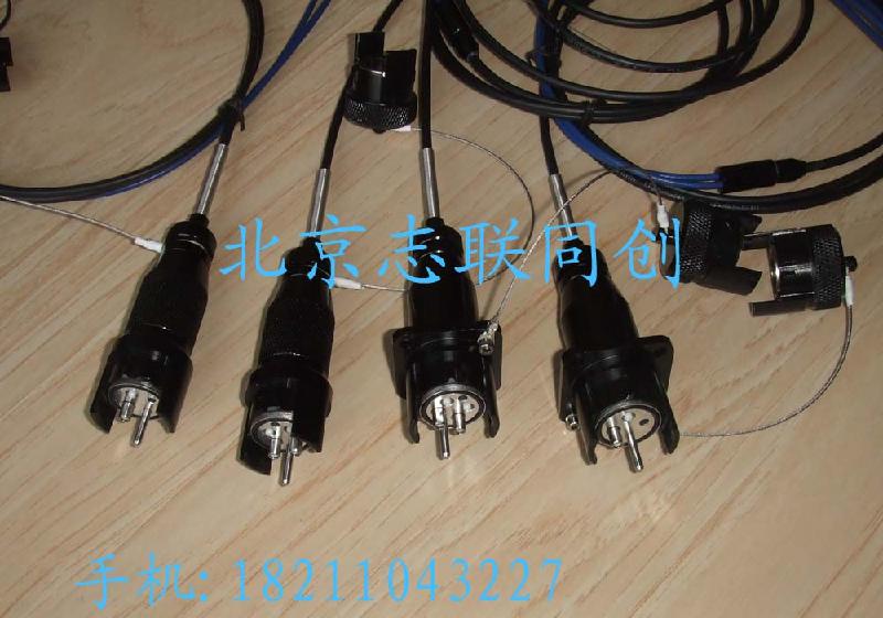 武汉厂家直销2芯军用野外光缆连接器/车壁连接器