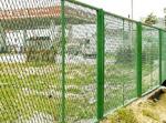 供应钢板护栏网批规格、护栏网价格。图片