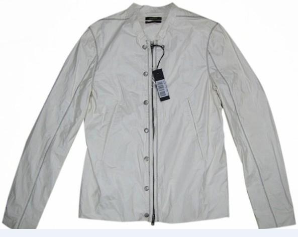 供应网上服装批发2012最新款春装外套多少钱一件图片