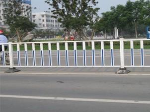 供应PVC道路护栏
