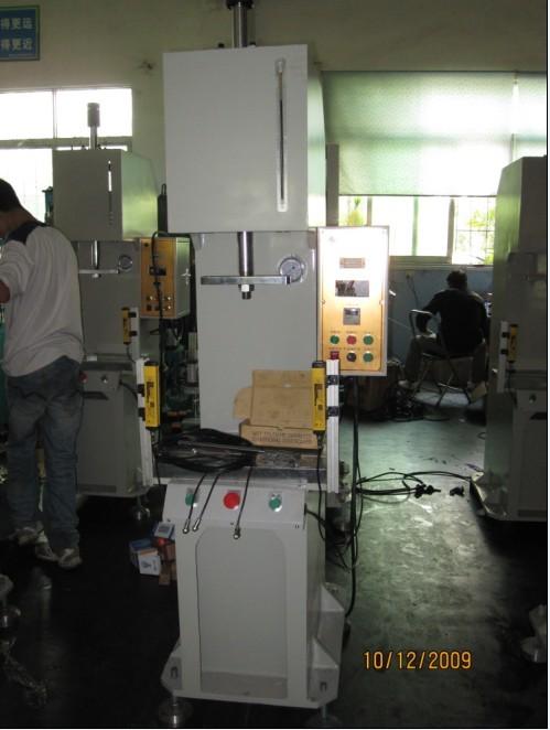 供应数控限位油压机液压机油压机制造厂家