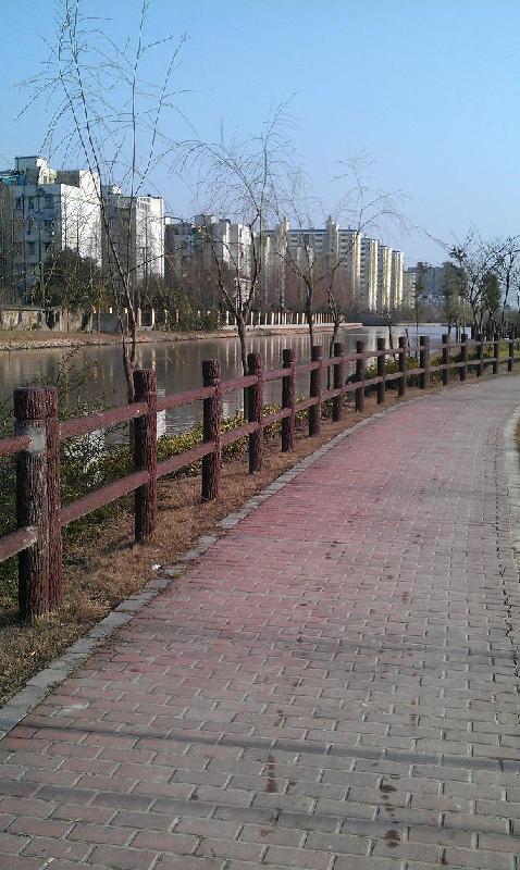 上海市围栏栏杆仿木栏杆围栏厂家