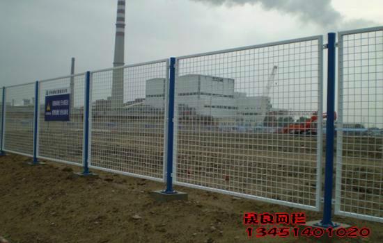 发电厂四周隔离用方管焊接铁丝网护栏  白色浸塑钢丝围栏图片