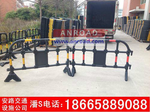供应杨美水电施工护栏-星河街塑料围栏大减价-深圳塑料铁马厂家
