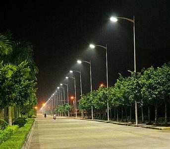 供应厂房LED照明灯首选登峰国际照明.厂区路灯，高杆灯价格，LED草坪灯