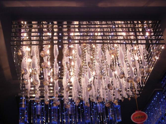 供应客厅现代水晶灯 led客厅水晶灯餐厅水晶灯 古镇平板灯批发