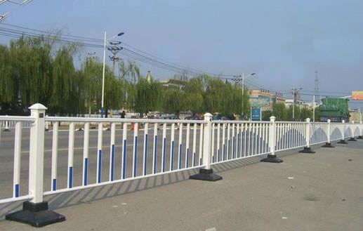 供应市政护栏马路绿化带防护网隔离安全