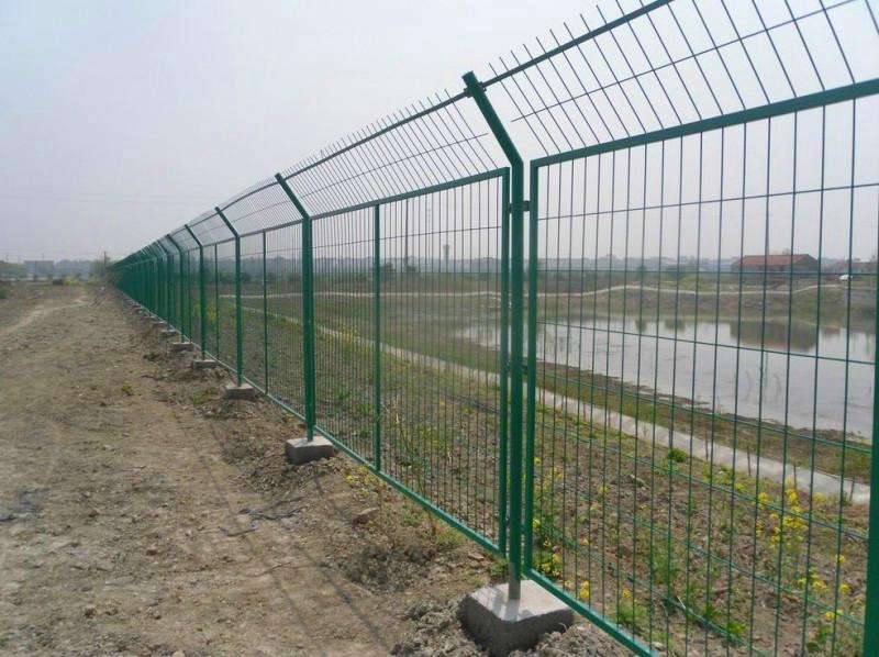 供应绿色框架护栏网 洛阳框架护栏网定做 框架防护网栏