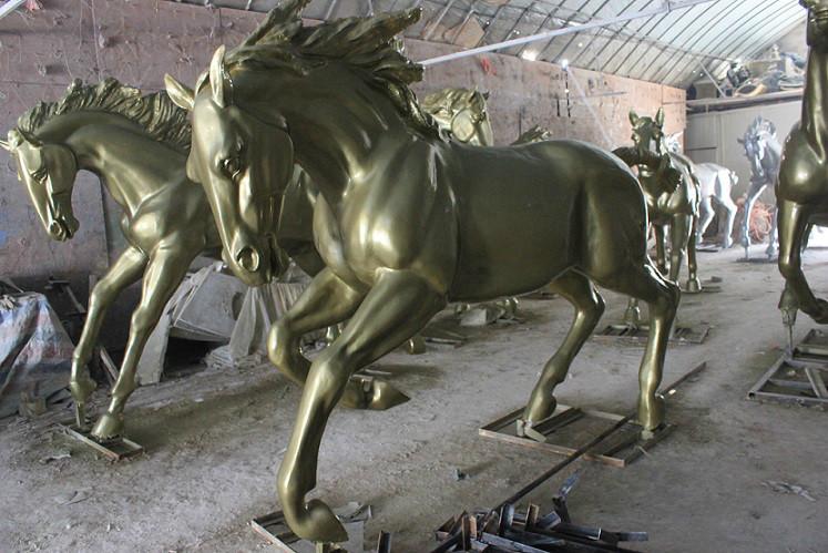 供应玻璃钢动物雕塑彩绘动物雕塑马雕塑