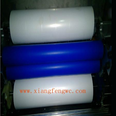 销售1300机用粘尘纸卷适用于工业清洁机上除尘 粘尘纸卷厂家