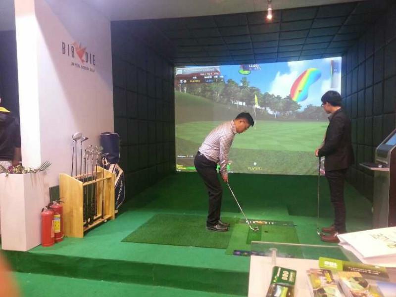 供应江苏省进口模拟高尔夫尊享五星级服务,为您量身定做室内高尔夫图片