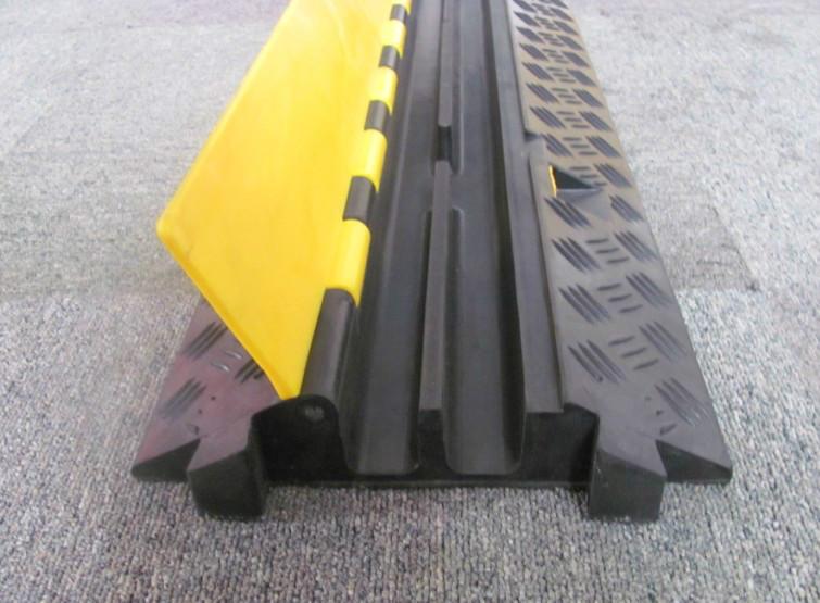 供应过车PVC线槽板-PVC线槽板