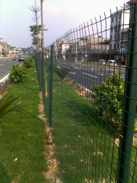 供应上海市码头隔离网果园围网