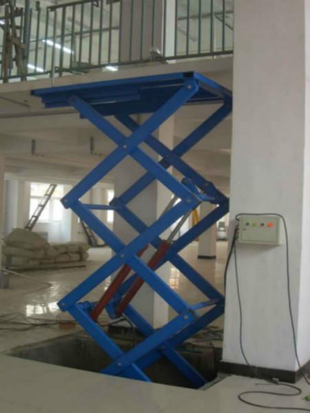 精品供应固定式平台 电动升降机 固定平台 货运电梯SJG1T/4M