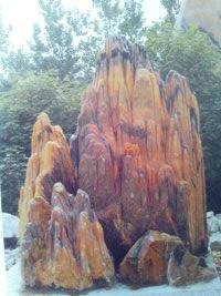 供应新疆风景石最好的供应商-嘉祥皓宇石材石雕厂