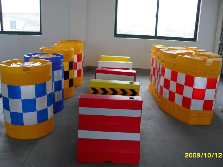 宁波市防撞桶规格小防撞桶大防撞桶船形桶厂家