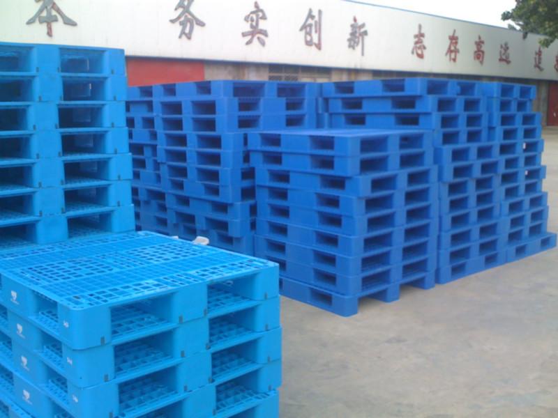 供应塑料垫板，厂家直销各类垫板，临沂加工定制仓储货运垫板