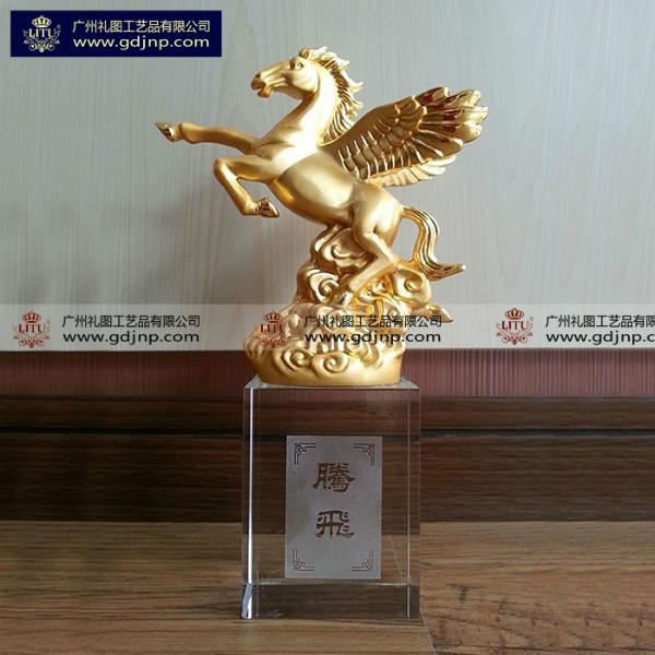 供应广州马年工艺品，广州礼图工艺供应水晶摆件动物马，10年的质量保证