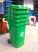 供应上海塑料垃圾桶加厚全新料240L