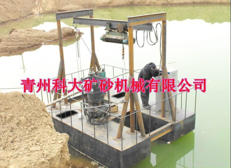供应小型淤泥式吊泵清理机械、鱼塘清淤吊泵设备、小型吊泵式抽沙选金船图片