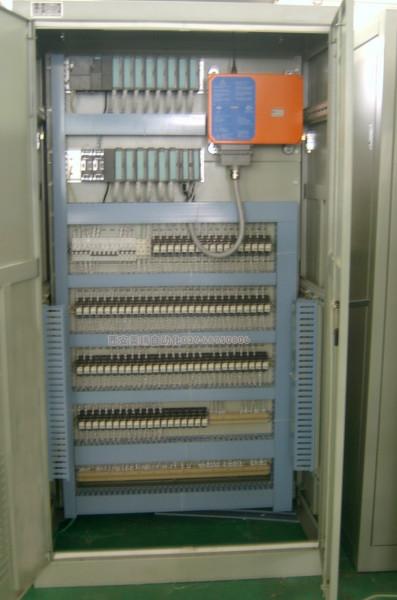 供应专门为工业领域打造的可编程控制柜就在西安美瑞自动化