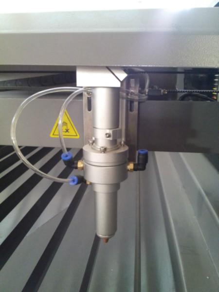 供应金属切割机非金属激光混切机大型激光切割机激光雕刻机图片