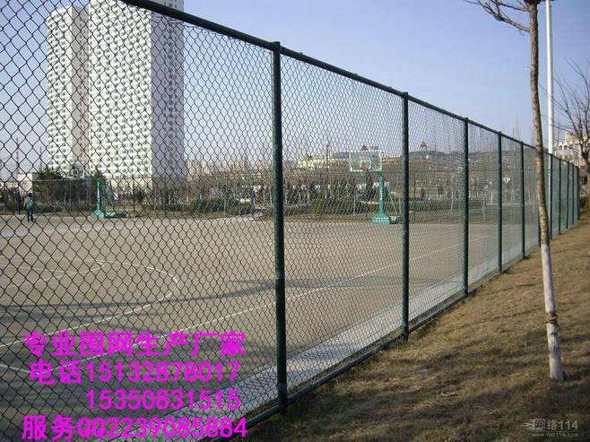 供应武汉篮球场护栏网 篮球场防护网 球场护栏网厂