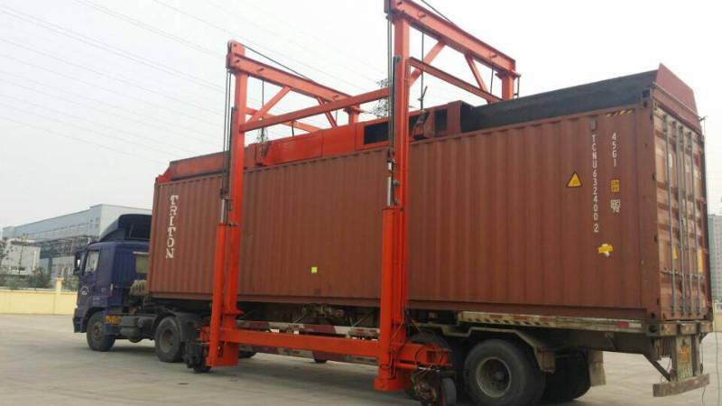 上海门架移动式集装箱吊机价格批发