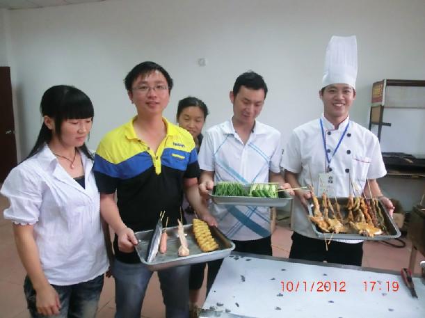 供应深圳松岗哪里有学炭火烧烤的培训烧烤做法配料怎么做烧烤