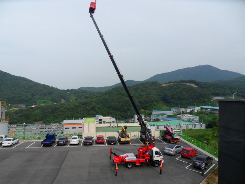 供应韩国最新款30米高空作业车