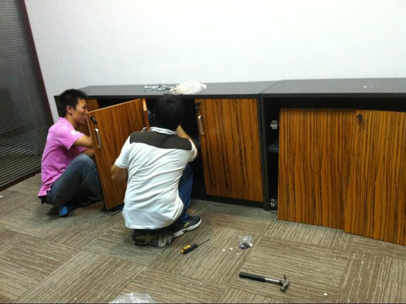 供应上海居民家具安装维修服务公司、家具组装“油漆修复”搬运家具图片