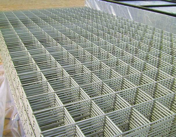 供应电焊网围栏用网隔离网片涂塑电焊网