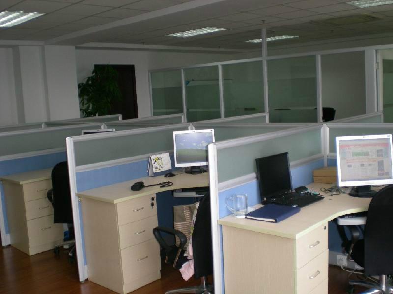 供应商丘办公室屏风隔断桌专业厂家，河南电脑桌批发价格